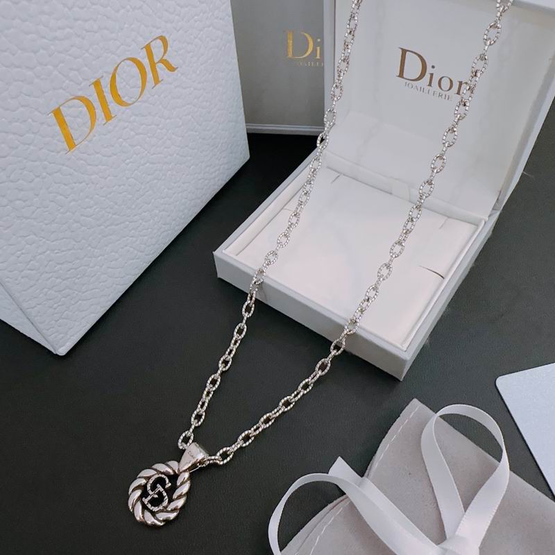 Dior Necklace 04lyr174